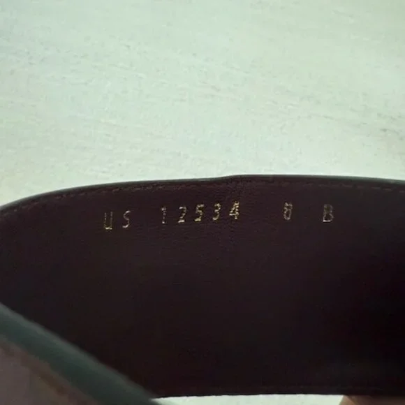 Salvatore Ferragamo Burgundy Sandals with Gold Heel - Picture 4 of 7